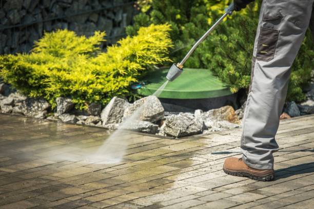 Why Choose Our Pressure Washing Services in California